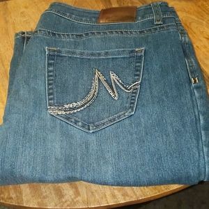 Denim jeans / straight legged